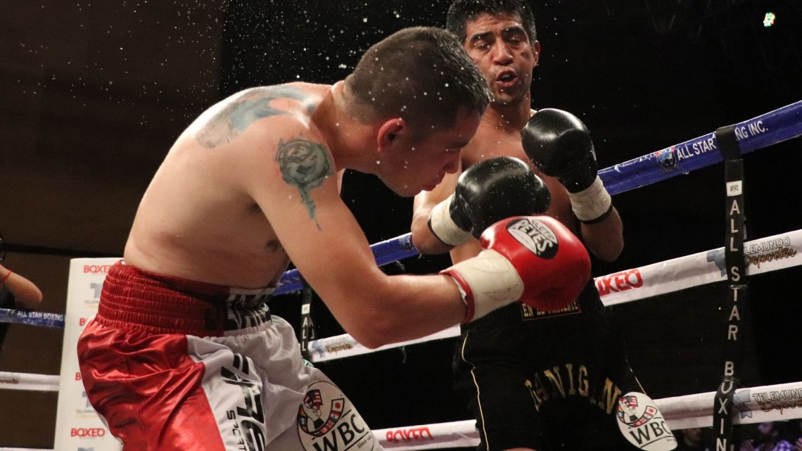 Ganigan López es campeón Latino mosca CMB 