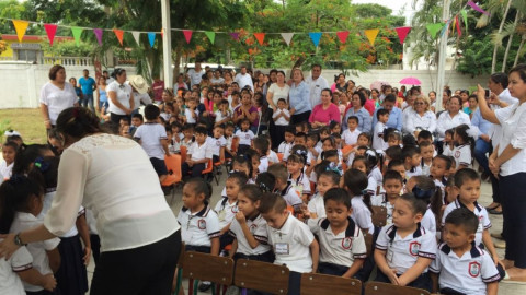 Continúan inaugurando obras en sector educativo