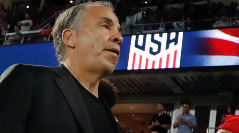 Bruce Arena renuncia a la selección de Estados Unidos