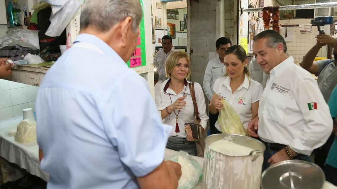 Realizan visita masiva al mercado “18 de Marzo”