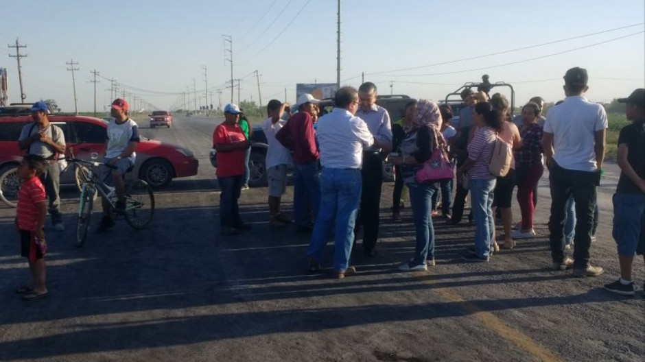 Atiende COMAPA petición de usuarios en Valle Soleado