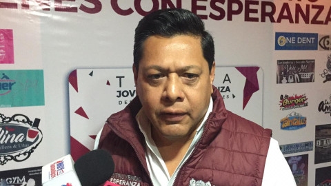 Atienden Bienestar Social peticiones de secundarias en Madero