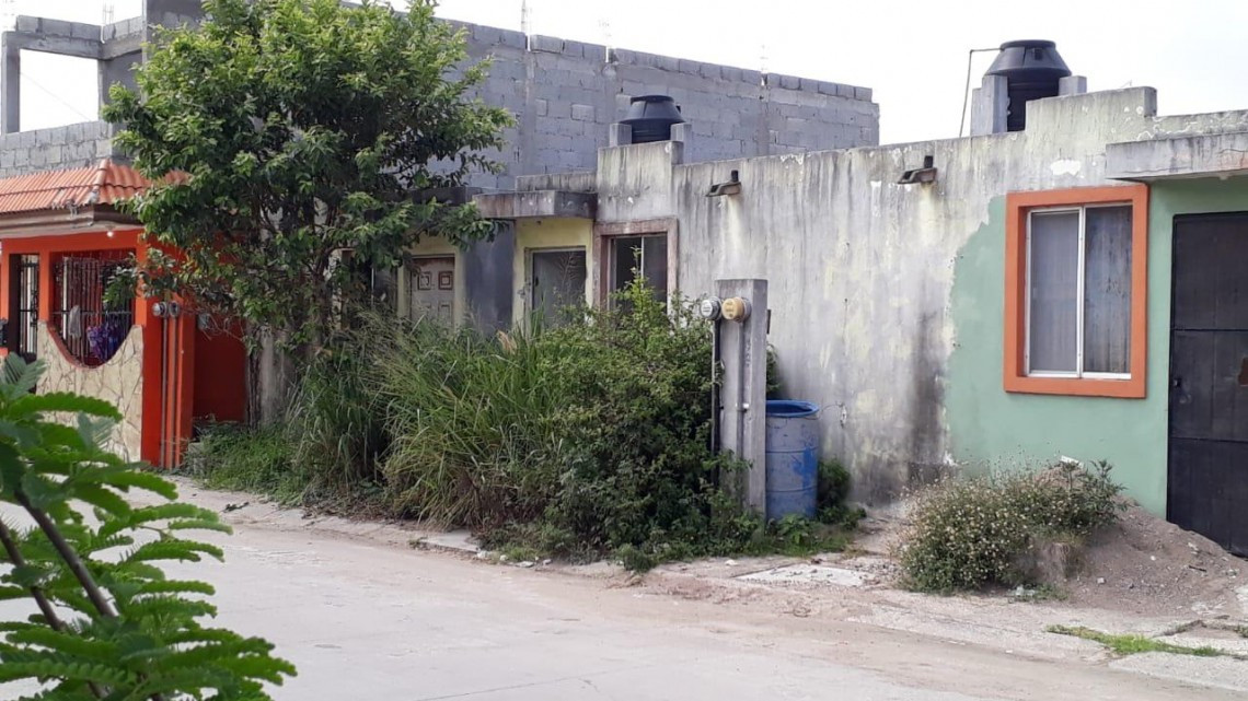 Casas abandonadas en fraccionamientos son bomba de tiempo