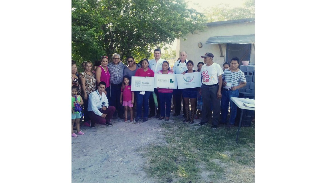 Entregan tarjetas Liconsa en Matamoros