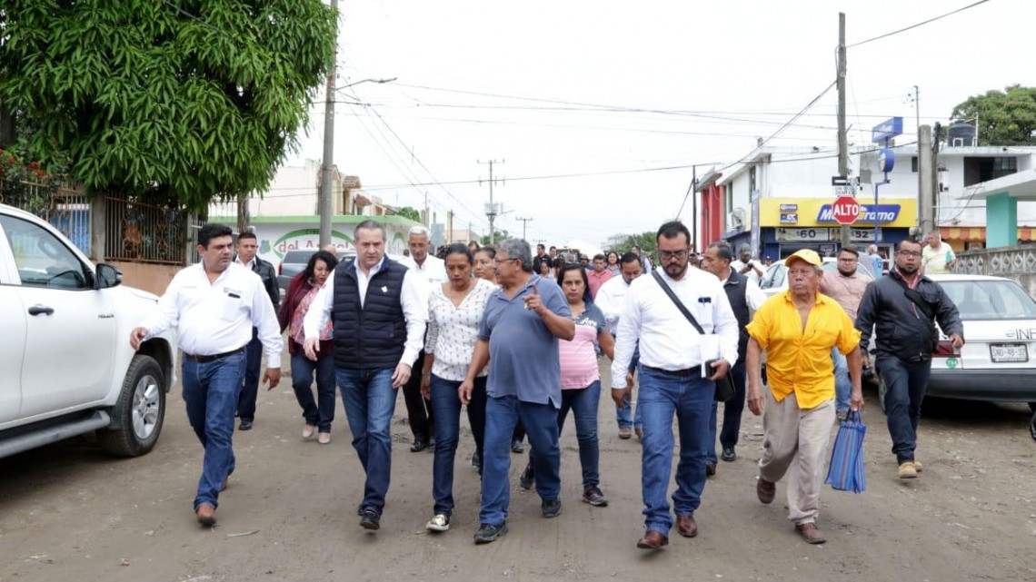 Lleva Adrián Oseguera red hidrosanitaria en colonias de Madero