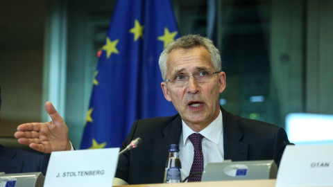 La OTAN dice que Rusia acusa "falsamente" a Ucrania de preparar "bomba sucia"