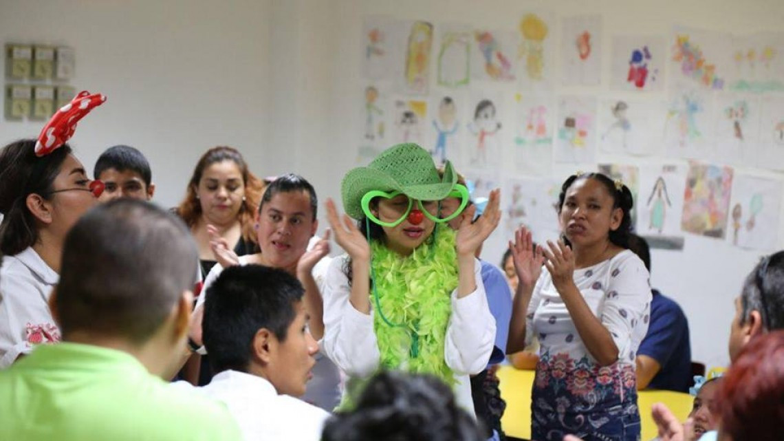 "Doctores de la Risa" visitan Casa Hogar San Antonio
