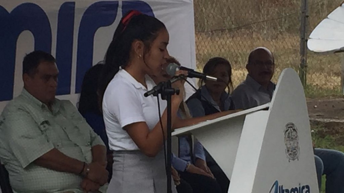 Será ampliado el programa de becas para estudiantes