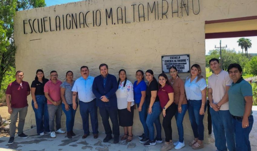 Visita secretario de Educación primaria multigrado en Villagrán