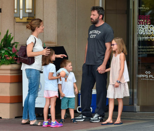 Ben Affleck completa rehabilitación por adicción al alcohol