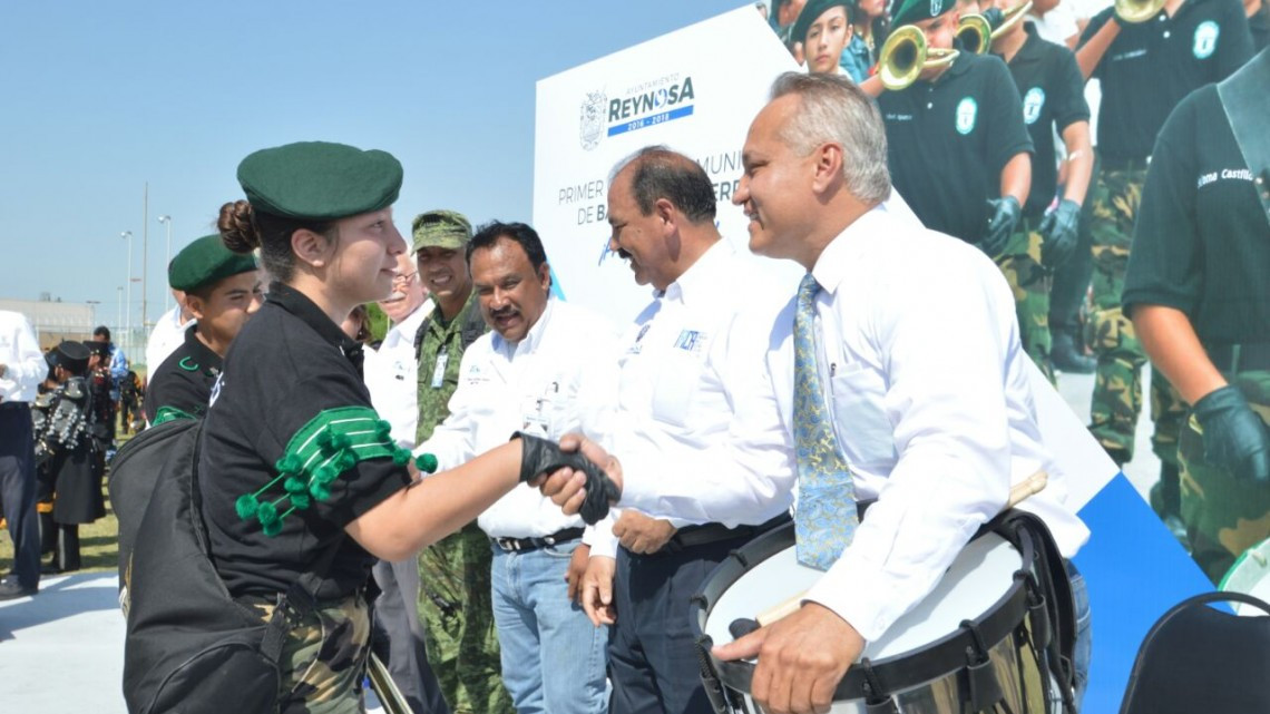 Compiten 20 Bandas de Guerra en Concurso Municipal