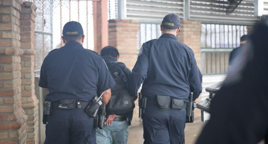CBP arresta en Hidalgo a sujeto con orden de aprehensión por homicidio involuntario