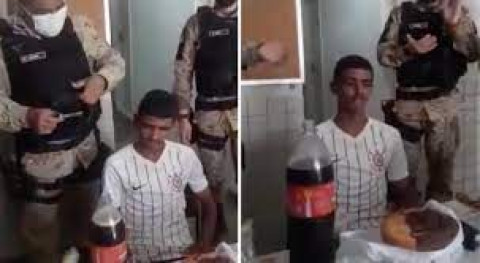 Celebran cumpleaños a joven detenido en Brasil