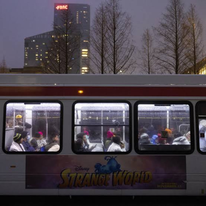 Traslado de migrantes en Nochebuena puso vidas en peligro, acusa Casa Blanca