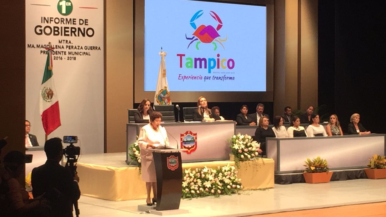 Rinde Magdalena Peraza Guerra su primer informe de gobierno 