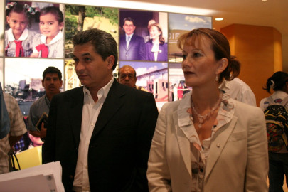 Pistas del escondite de Yarrington se obtuvieron por viaje de su esposa