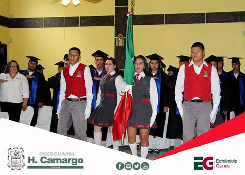 Alumnos del Cobat se gradúan