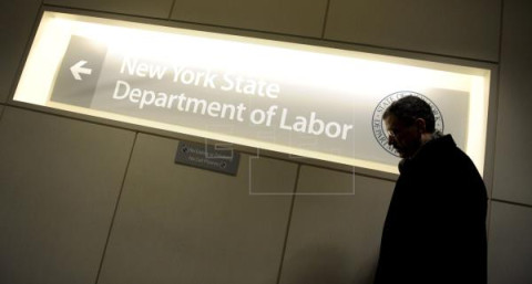 Apoyo por desempleo será de 300 dólares semanales 