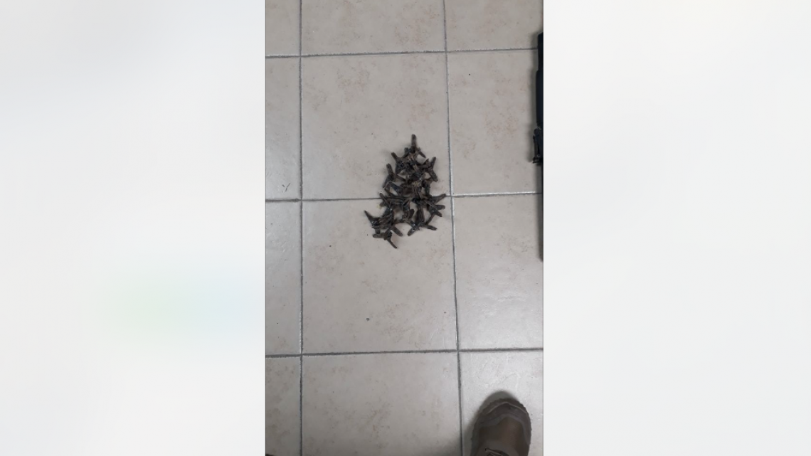 Detienen a tres hombres por portación de armas de alto calibre