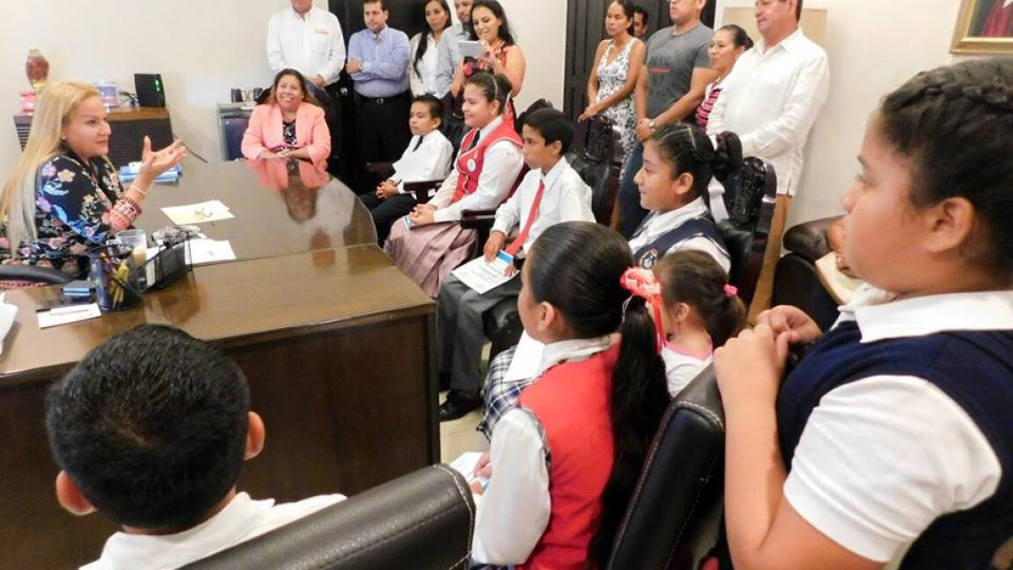Alcaldesa reconoce talento de alumnos de Altimara