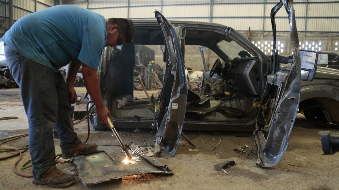 Destruyen 25 vehículos con blindaje artesanal en Tamaulipas