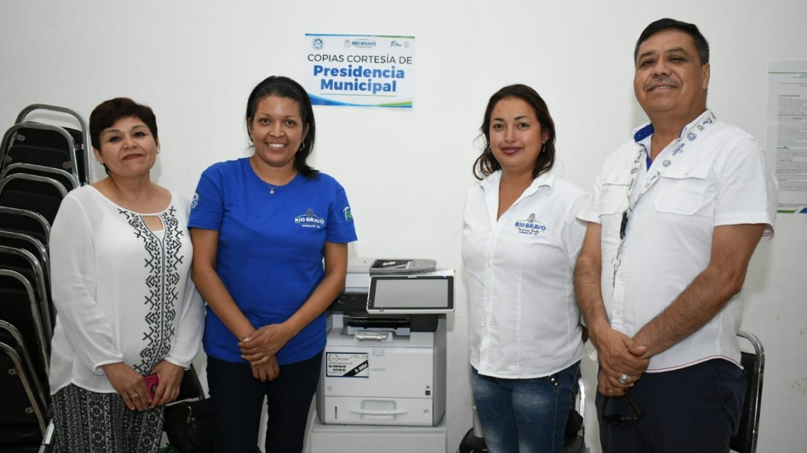 Apoya Gobierno Municipal en trámite de becas