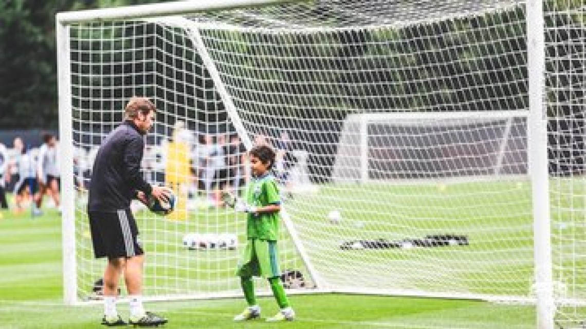 Seattle Sounders conmueve al mundo al cumplir el sueño de un niño con leucemia