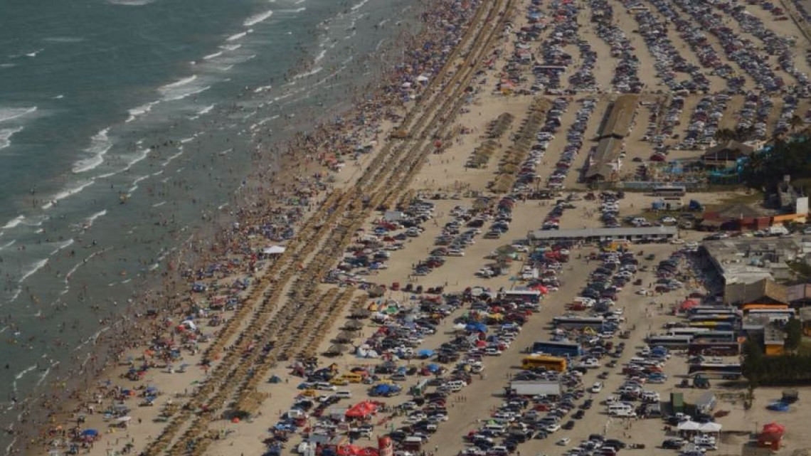 Llegan a Miramar más de 100 chárters por mes