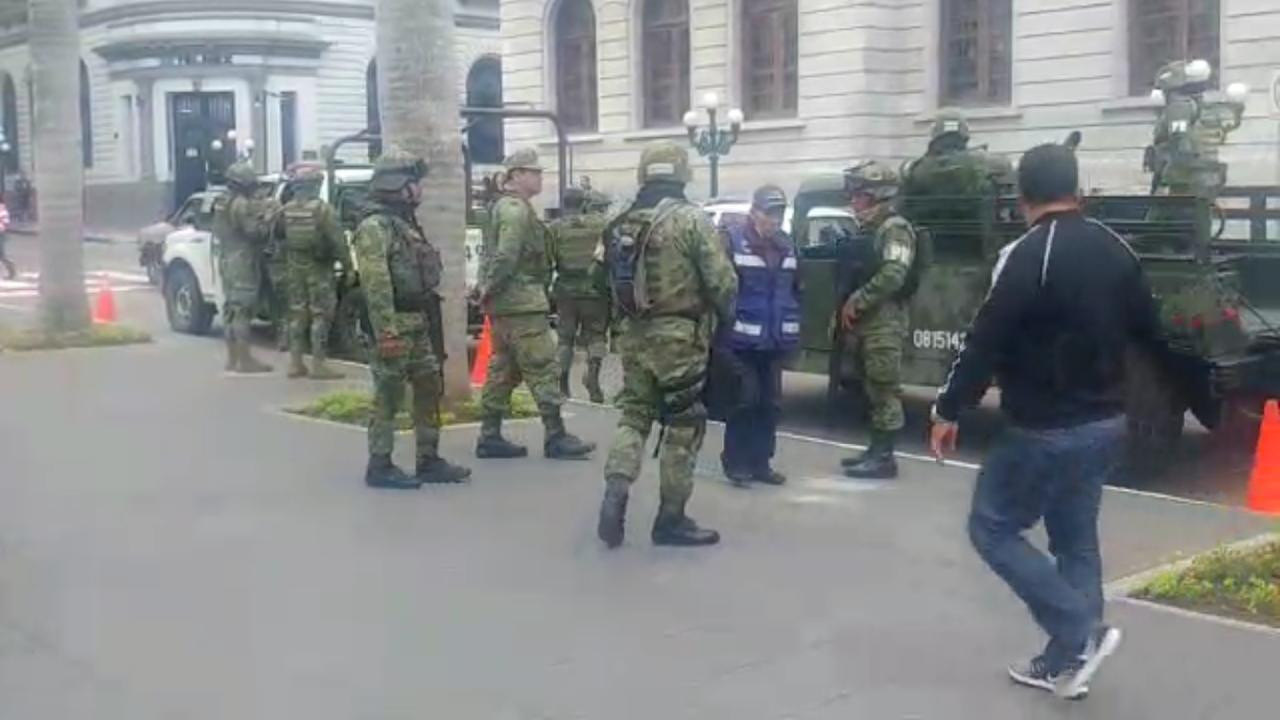 Arriban elementos de Sedena y Marina al centro de Tampico para reforzar seguridad