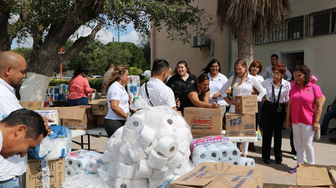 DIF recibe apoyo a damnificados