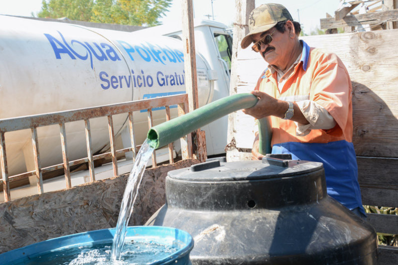 Preparan pipas extras para regular el abasto de agua en la canícula