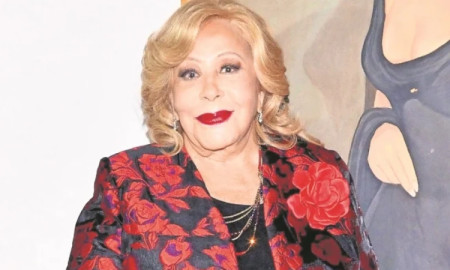 Tras exitosa operación, se recupera Silvia Pinal