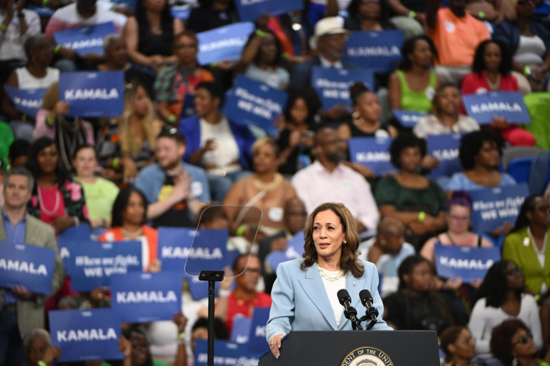 Kamala Harris manda un mensaje a Trump: "Si tienes algo que decirme, dímelo en la cara"