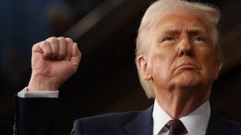 Trump no da vuelta atrás, reitera mantener aranceles contra México, Canadá y China hasta que cese flujo de drogas