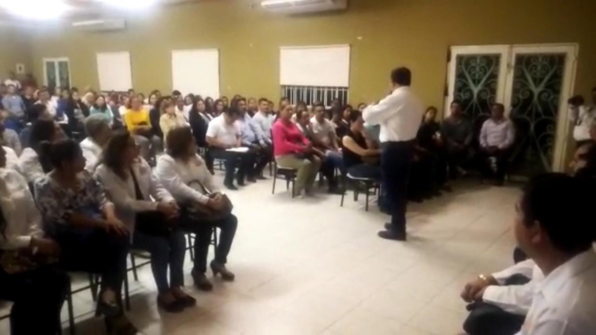 Líder estatal de la Sección X del SNTE en Tamaulipas sostiene reunión informativa con teachers
