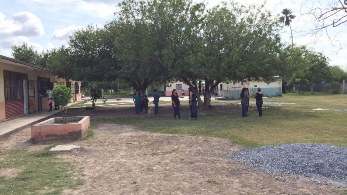 Entregan camaleones cocina comedor a escuela rural
