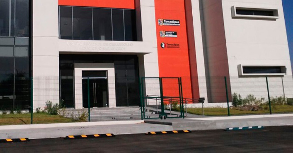 Cambian a recursos humanos a 240 empleados del CREDES 