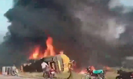 Al menos 40 muertos por explosión de un camión cisterna con gas en Liberia