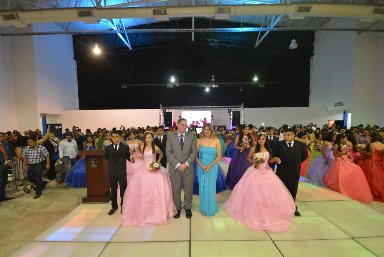 Tuvieron 67 jovencitas 'Mis XV'