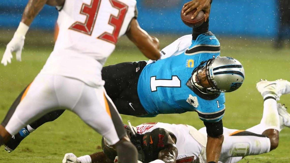 Victoria de Bucaneros sobre Panteras con marcador de 20-14