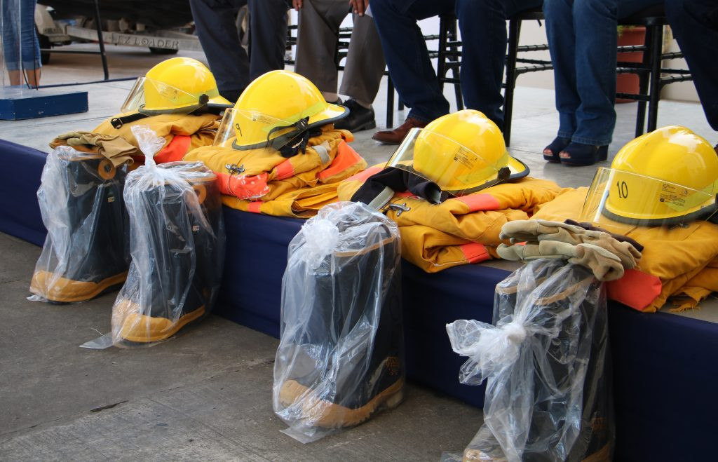 Equipan a Bomberos de Ciudad Madero