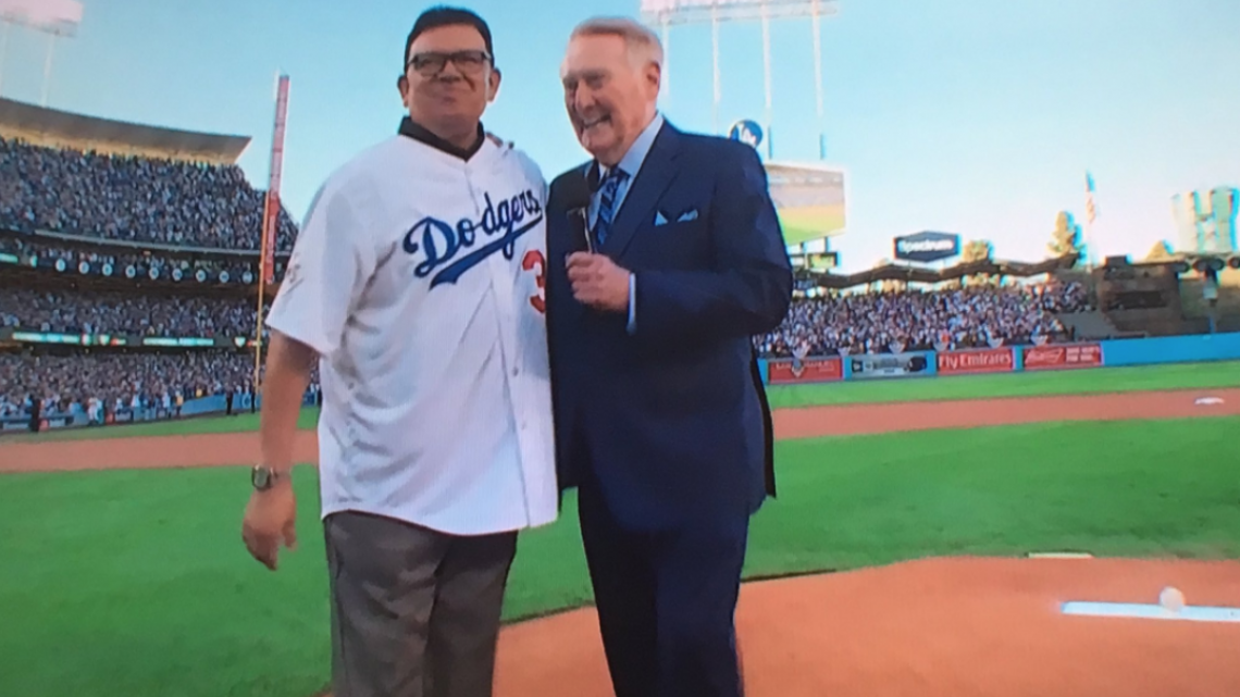 Fernando Valenzuela abre el segundo juego de la Serie Mundial