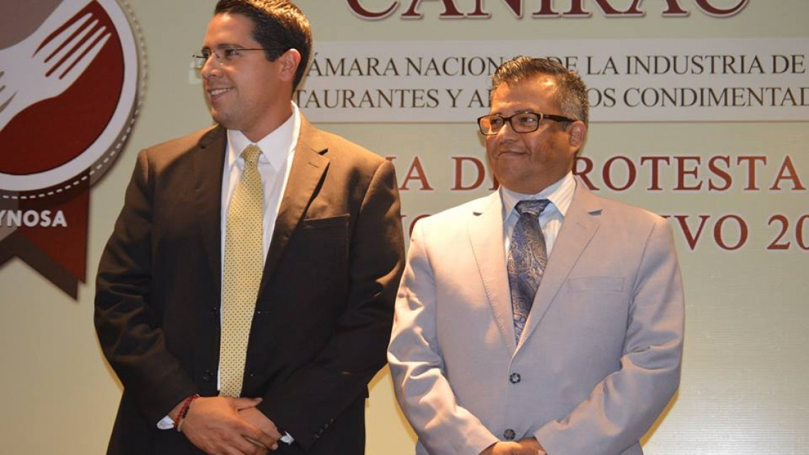 Asiste alcaldesa a cambio de la mesa directiva de CANIRAC