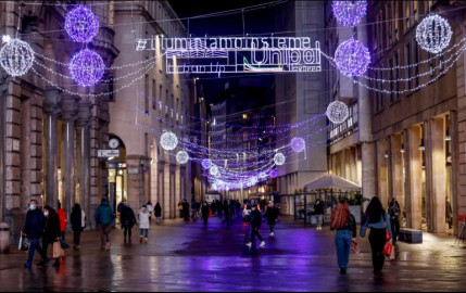 Italia impondrá cuarentena a turistas y nacionales que vuelvan tras Navidad