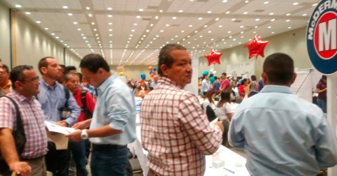 Crisis económica y petrolera disminuye las oportunidades de trabajo 