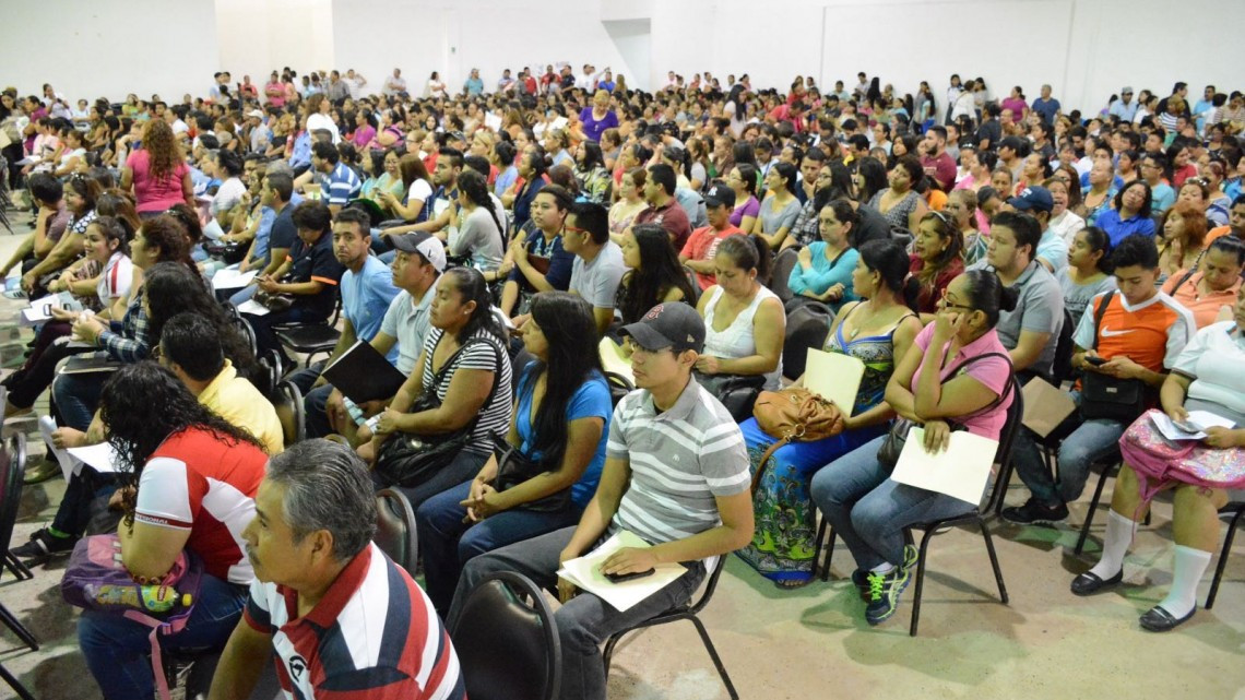 Concluye Reynosa entrega de becas a universitarios