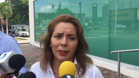 Carretoneros tiran basura en playa y lagunas de Madero