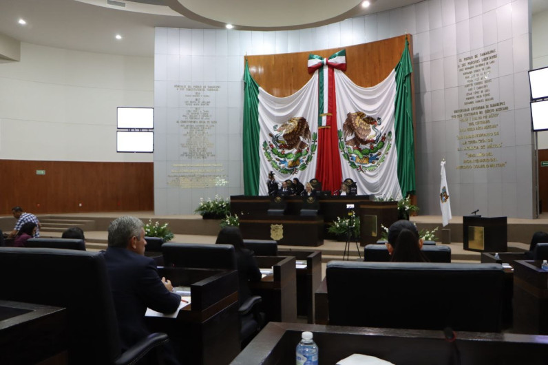 Aprueba Congreso reformas que eliminan voto  de Ayuntamientos para modificar la Constitución 