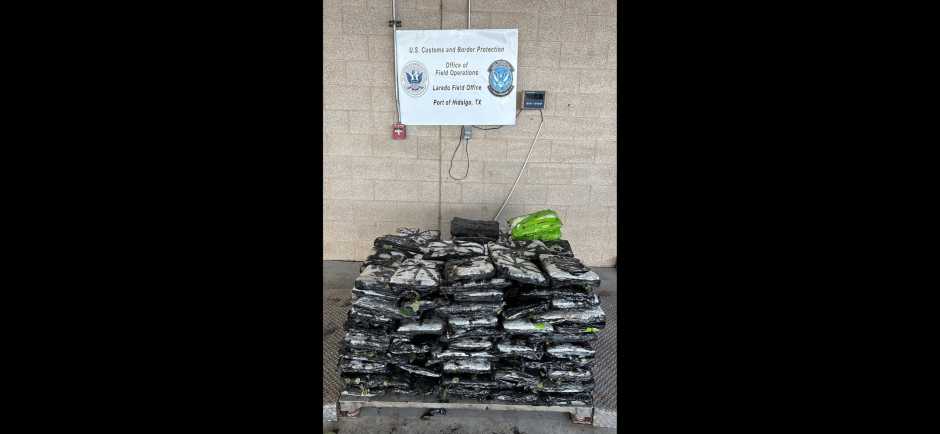 CBP decomisa más de 7.6 mdd en metanfetamina oculta en cargamento de rosas en Hidalgo
