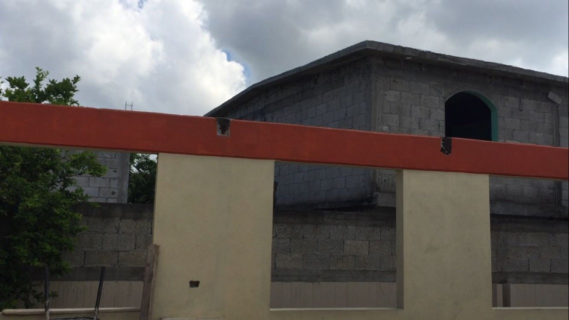 Sin terminar comedor de escuela primaria de Altamira